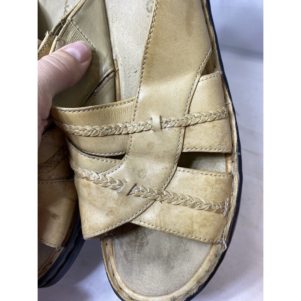 Clarks Light Brown Strappy Leather Slip On Sandals Size 10 Open Toe - Picture 7 of 9